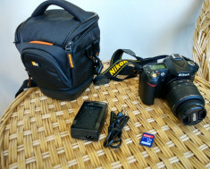 Kit Nikon D90 + Obiectiv 18 -55 mm + accesorii foto