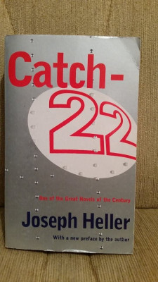 CATCH-22-JOSEPH HELLER (ENGLEZA) foto