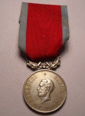Medalia Virtutea Militara Piesa de Colectie foto