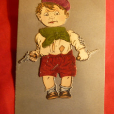Ilustrata comica -Copil cu pistol si cutit - lucrata manual ,inc.sec.XX