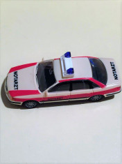 MINIATURA RIETZE - AMBULANTA AUDI 100 - MACHETA foto