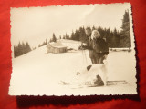 Fotografie- Cuplu la schi ,cu un caine , 1971,dim.= 12x9 cm