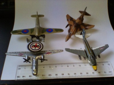bnk jc Lot 4 avioane militare metalice China foto