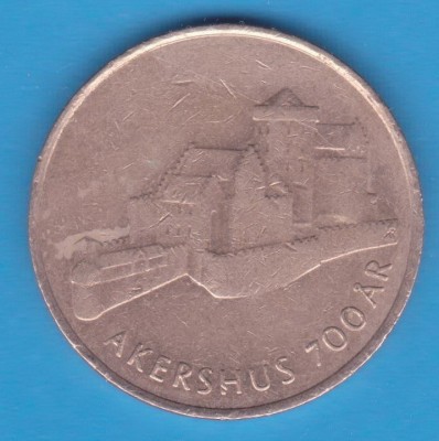 (M1714) MONEDA NORVEGIA - 20 KRONER 1999, AKERSHUS 700 AR foto