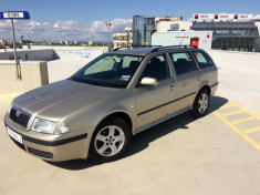 Skoda Octavia Combi 1.6 8v |Climatronic|Senzori parcare|Carte service| foto