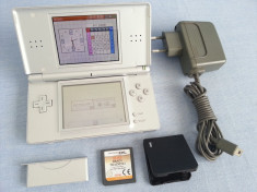 Joc Nintendo DS Lite + discheta + carcasa + capac GBA + incarcator original foto