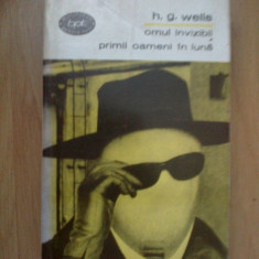 w1 Omul invizibil. Primii oameni in luna - H. G. Wells