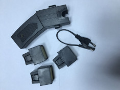 Pistol Taser cu minilanterna sirena si laser+ 2 REZERVE CADOU foto