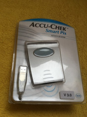 Accu-Chek Smart Pix ( glucometre Accu-Chek si pompe de insulina ) foto