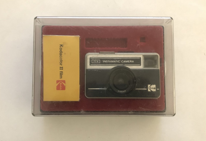 Aparat foto compact vintage Kodak Instamatic 77X 1970 cutie originala
