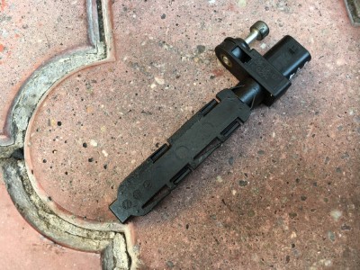 Senzor rotatii vibrochen,arbore cotit BMW E87,E90,F30,E60,F10,X1,X3,X5 foto