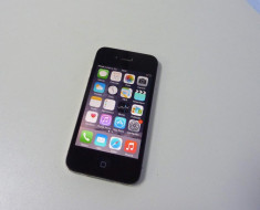 iPhone 4s 16GB negru - codat retea Uk O2 : pentru decodare sau pentru piese foto