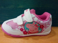 Peppa Pig -adidas pentru fetite marimi 21.5, 23 si 25.5 foto