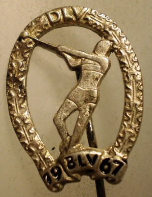 I.722 INSIGNA STICKPIN GERMANIA SPORT Deutscher Leichtathletik-Verband 1967 foto