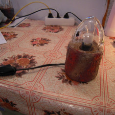 Lampa de veghe in forma de ciupercuta, inaltime 17 cm., diam. 19 cm, fab. manual
