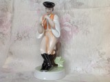 Statueta / figurina / bibelou vintage din portelan Zsolnay Pecs Ungaria -