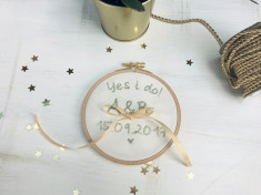 Vintage Hoop Ring Holder &amp;amp;#8211; Gherghef personalizat suport verighete foto