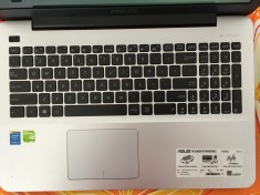 Laptop X555L ASUS foto