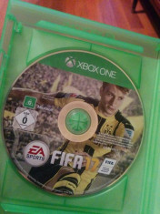 Xbox one S 1tb + FIFA 17 foto