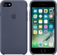 iPhone 7 - Capac protectie spate &amp;quot;Silicone Case&amp;quot;, Albastru Midnight- protectie microfibra interior- acces facil la toate butoanele foto