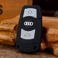 NOU! Stick Audi 32 GB memorie USB A2 A3 A4 A6 A8 foto