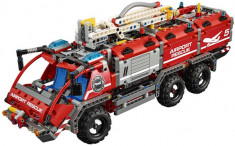 LEGO? Technic, Vehicul de Pompieri 42068 foto