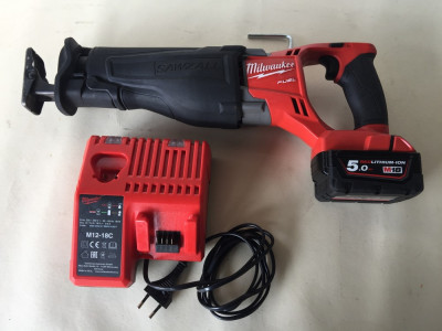 Ferastrau Sabie pe Baterie Milwaukee M18 CSX FUEL BRUSHLESS Fabricație 2017 foto