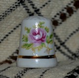 Degetar din portelan, de colectie - tematica : flori, Decorative
