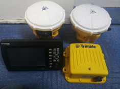 Trimble sistem GPS excavator foto