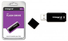 Integral USB 32GB Black, USB 2.0 with removable cap foto