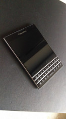 BlackBerry Passport Black - 32 GB foto