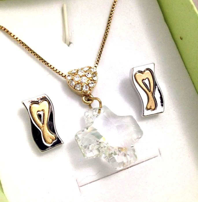 Set bijuterii dama colier+cercei-lantisor placat Aur 18k si Swarovski |  Okazii.ro
