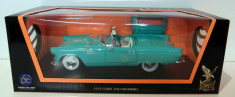 Macheta Ford Thunderbird - Lucky Die Cast scara 1:18 foto