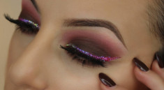 EYELINER TUS CU SCLIPICI HOLOGRAFIC GLITTER CARGO GLITTER TOP COAT EYELINER foto