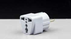 Adaptor priza 3 pini Anglia-Europa foto