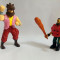 Lot 2 figurine cauciuc tare, cel mai mic cu bata e articulat, 8 si 10cm