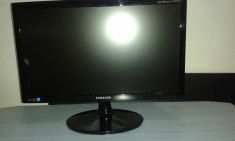Monitor LED Samsung SyncMaster S19B300 18,5&amp;quot; foto