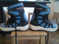 Boots de snowboard foto