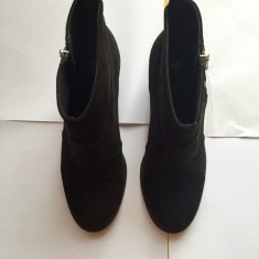 Botine H&amp;amp;M foto