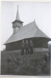 Bnk foto - Elevi ai CN N Filpescu la Biserica de lemn din Luna de Sus - 1941, Alb-Negru, Romania 1900 - 1950, Cladiri