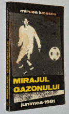 Mirajul Gazonului - Mircea Lucescu foto