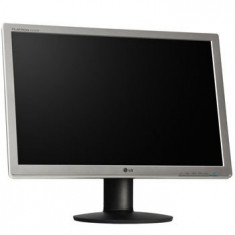 Monitoare second hand wide LG Flatron W2242T Grad B foto