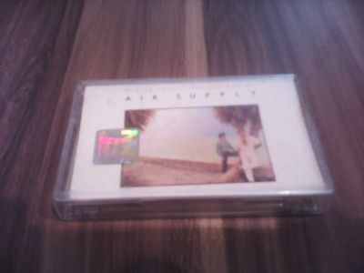 CASETA AUDIO AIR SUPPLY- MAKING LOVE...THE VERY BEST RARA!!!!!ORIGINALA ARISTA foto