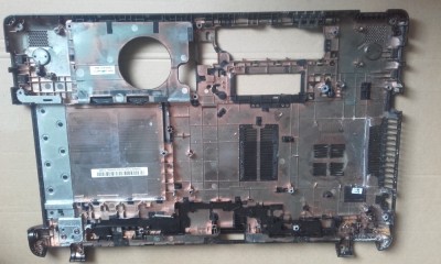 bottom case jos Acer Aspire E1-522 &amp;amp; Packard Bell EasyNote TE69KB cu DEFECT foto