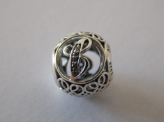 Talisman Pandora autentic 791854CZ Litera J vintage foto