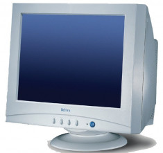 monitor crt Belinea 10 80 30 foto