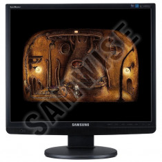 Monitor 19&amp;quot; LCD Samsung SyncMaster 943N, 1280 x 1024, 5ms, VGA, Cabluri incluse foto