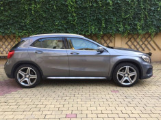 Mercedes-Benz GLA 200 foto