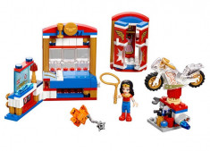 Dormitorul lui Wonder Woman? LEGO DC Super Hero Girls (41235) foto