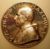 5.601 ITALIA VATICAN MEDALIE PAPA PIUS XII 1939 AN I ARGINT 40,1g/44mm MISTRUZZI, Europa